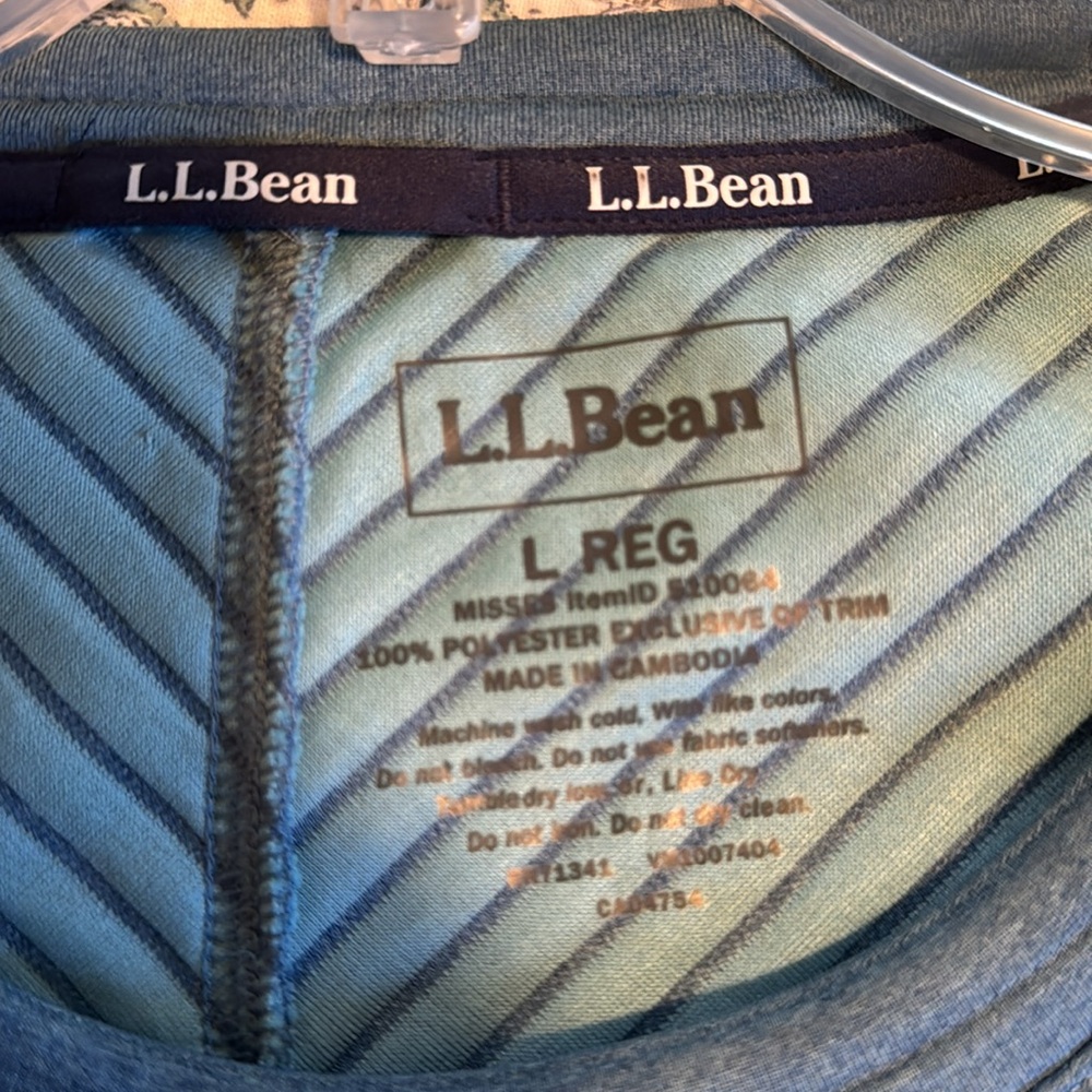 L L Bean Shirt - image 4